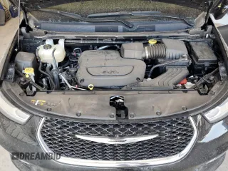 2022 Chrysler Pacifica Touring L with VIN 2C4RC1BG3NR195099, listed as a Copart auction lot 54214885 with 69,039 mi miles and Salvage title. Bid and sale history available at DreamBid. Image 12.