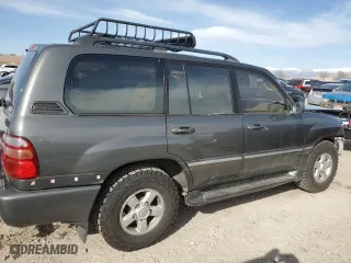 2000 Toyota Land Cruiser with VIN JT3HT05J1Y0096328, listed as a Copart auction lot 48390945 with 290,978 mi miles and Salvage Title. Bid and sale history available at carsss.com. Image 3.
