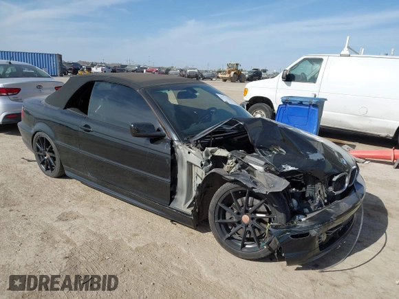 2006 BMW 3 Series 330Ci with VIN WBABW53406PZ42467, listed as a IAAI auction lot 41771449 with 204,527 mi miles. Bid and sale history available at carsss.com. Image 1.
