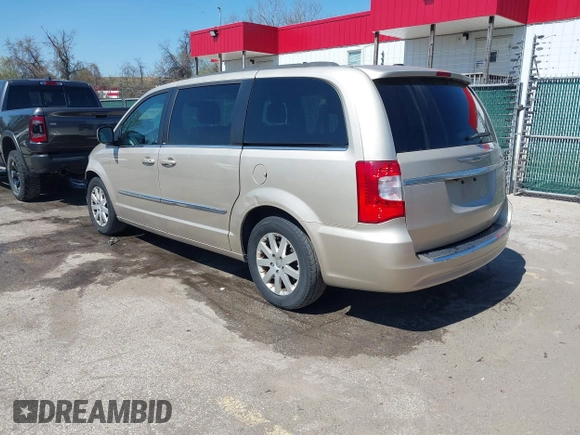 2013 Chrysler Town & Country Touring with VIN 2C4RC1BG2DR605857, listed as a IAAI auction lot 42001954 with 158,445 mi miles. Bid and sale history available at carsss.com. Image 3.