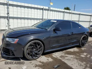 2014 Audi RS 5 z VIN WUAC6AFR9EA901833, wystawiony jako Copart lot #61526344 z przebiegiem 118 730 mil mil oraz Szkoda całkowita • Salvage title. Historia ofert i sprzedaży dostępna na DreamBid. Obrazek 1.
