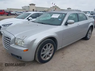 2007 Chrysler 300 Limited with VIN 2C3KK53G57H650056, listed as a IAAI auction lot 42105241 with 200,010 mi miles. Bid and sale history available at carsss.com. Image 2.