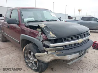 2002 Chevrolet Silverado 1500 LT with VIN 1GCEK19T02E240092, listed as a IAAI auction lot 41265722 with 228,065 mi miles. Bid and sale history available at carsss.com. Image 6.
