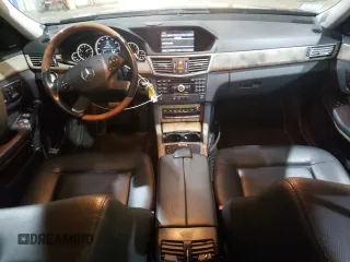 2010 Mercedes-Benz E 350 Luxury with VIN WDDHF8HB9AA234662, listed as a Copart auction lot 60023675 with 126,916 mi miles and Clean title. Bid and sale history available at DreamBid. Image 8.