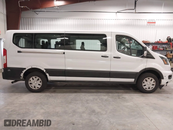 2024 Ford Transit Passenger XL with VIN 1FBAX2Y88RKA83401, listed as a IAAI auction lot 42159487 with 13,481 mi miles. Bid and sale history available at carsss.com. Image 13.