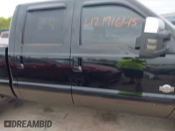 2016 Ford F-250 Lariat z VIN 1FT7W2BT3GEA96915, wystawiony jako IAAI lot #42191645 z przebiegiem 216 682 mil mil oraz . Historia ofert i sprzedaży dostępna na DreamBid. Obrazek 14.