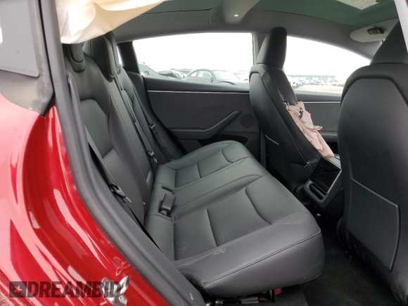 2024 Tesla Model 3 z VIN 5YJ3E1EA8RF848065, wystawiony jako Copart lot #82765684 z przebiegiem 3782 mil mil oraz Szkody całkowita. Historia ofert i sprzedaży dostępna na DreamBid. Obrazek 10.