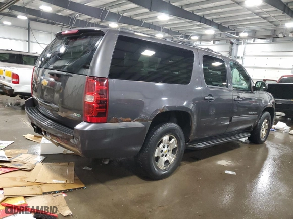 2010 Chevrolet Suburban LT with VIN 1GNUKJE30AR212437, listed as a Copart auction lot 88892185 with 343,089 mi miles and Salvage Title. Bid and sale history available at carsss.com. Image 3.