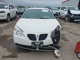 2007 Pontiac G6 GT with VIN 1G2ZH351674151077, listed as a IAAI auction lot 41946215 with 187,449 mi miles. Bid and sale history available at carsss.com. Image 12.