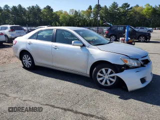 2010 Toyota Camry z VIN 4T1BF3EK8AU042859, wystawiony jako Copart lot #56377355 z przebiegiem 71 660 mil mil oraz Szkoda całkowita • Salvage title. Historia ofert i sprzedaży dostępna na DreamBid. Obrazek 4.