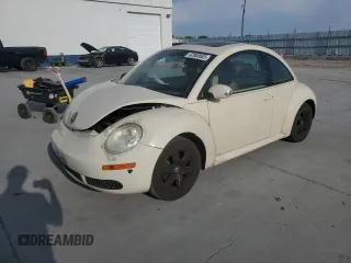 2006 Volkswagen Beetle z VIN 3VWRW31CX6M423753, wystawiony jako Copart lot #62900605 z przebiegiem 113 684 mil mil oraz Szkoda całkowita • Salvage title. Historia ofert i sprzedaży dostępna na DreamBid. Obrazek 1.