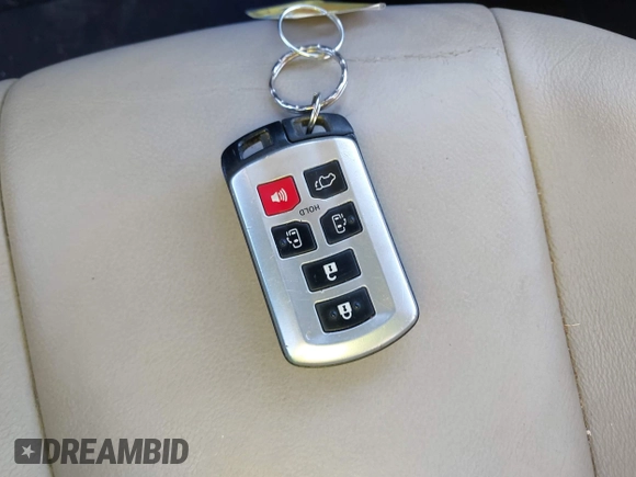 2014 Toyota Sienna XLE with VIN 5TDYK3DCXES473671, listed as a IAAI auction lot 42243030 with 70,052 mi miles and . Bid and sale history available at DreamBid. Image 11.