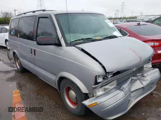 1998 Chevrolet Astro with VIN 1GNDM19WXWB175296, listed as a IAAI auction lot 41867662 with 217,337 mi miles. Bid and sale history available at carsss.com. Image 1.