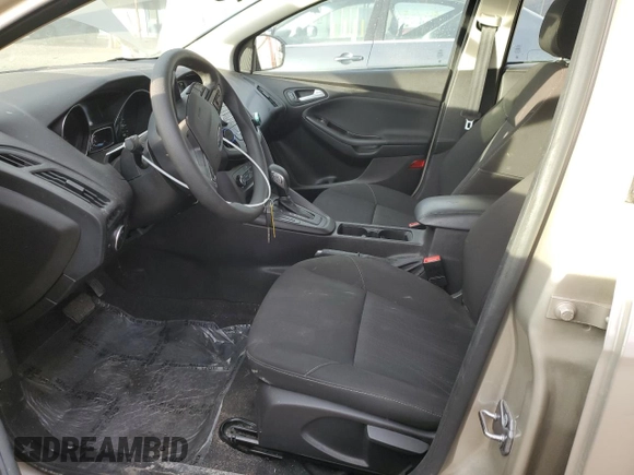 2018 Ford Focus SE with VIN 1FADP3F24JL327269, listed as a Copart auction lot 81620043 with 82,844 mi miles and Salvage Title. Bid and sale history available at carsss.com. Image 7.