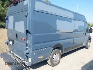 2020 Ram ProMaster Cargo with VIN 3C6URVJG0LE112638, listed as a IAAI auction lot 40284270 with 61,443 mi miles and . Bid and sale history available at carsss.com. Image 4.