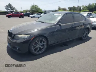 2011 BMW 3 Series 335i xDrive z VIN WBAPL5G52BNN22877, wystawiony jako Copart lot #57178705 z przebiegiem 154 500 mil mil oraz Szkoda całkowita • Salvage title. Historia ofert i sprzedaży dostępna na DreamBid. Obrazek 1.