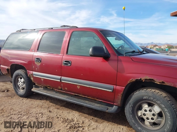 2002 Chevrolet Suburban LS with VIN 1GNFK16Z02J222591, listed as a IAAI auction lot 41791272 with 238,475 mi miles. Bid and sale history available at carsss.com. Image 6.