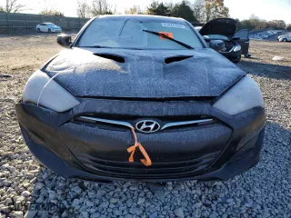 2013 Hyundai Genesis Coupe 2.0T Premium with VIN KMHHT6KD2DU104710, listed as a Copart auction lot 81840764 with 137,101 mi miles and Clean Title. Bid and sale history available at carsss.com. Image 5.