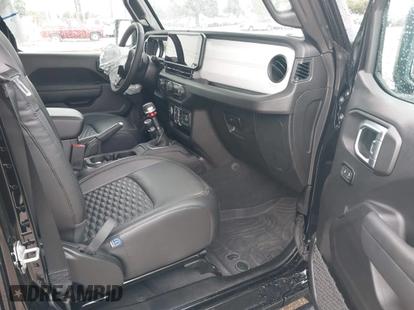 2025 Jeep Wrangler Sport S with VIN 1C4PJXDG9SW559915, listed as a IAAI auction lot 42653116 with 1,730 mi miles and . Bid and sale history available at DreamBid. Image 5.