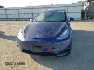 2022 Tesla Model Y Long Range z VIN 7SAYGDEE4NF408202, wystawiony jako Copart lot #51790905 z przebiegiem 43 509 mil mil oraz Szkody całkowita. Historia ofert i sprzedaży dostępna na DreamBid. Obrazek 10.