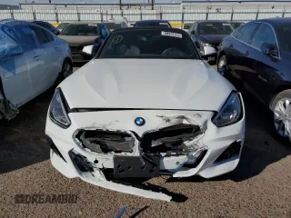 2025 BMW Z4 sDrive30i with VIN WBAHF3C01SWY41238, listed as a Copart auction lot 41794635 with 0 mi miles and Clean Title. Bid and sale history available at carsss.com. Image 5.