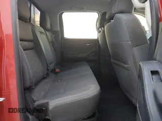 2022 Nissan Frontier SV z VIN 1N6ED1EK9NN665870, wystawiony jako Copart lot #62024325 z przebiegiem 93 270 mil mil oraz Czysty tytuł • Clean title. Historia ofert i sprzedaży dostępna na DreamBid. Obrazek 10.