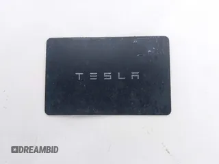 2021 Tesla Model Y Long Range with VIN 5YJYGDEE0MF209045, listed as a IAAI auction lot 41762738 with 24,721 mi miles. Bid and sale history available at carsss.com. Image 11.