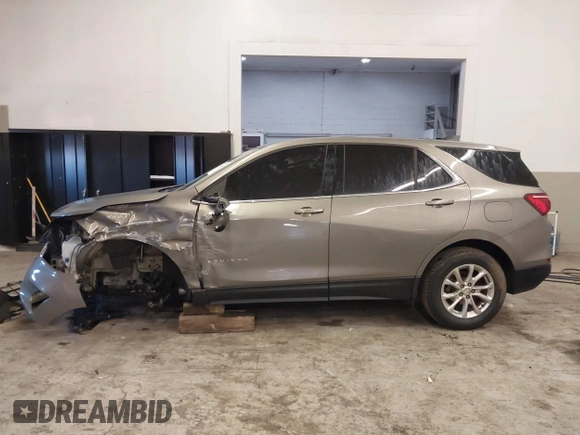 2018 Chevrolet Equinox LT with VIN 3GNAXSEV5JS579813, listed as a IAAI auction lot 41855403 with 68,094 mi miles. Bid and sale history available at carsss.com. Image 15.