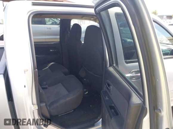 2010 GMC Canyon SLE1 with VIN 1GTDSCDEXA8138621, listed as a IAAI auction lot 42042749 with 169,354 mi miles. Bid and sale history available at carsss.com. Image 8.