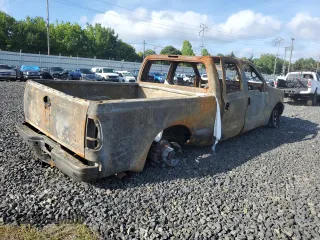 2002 Ford F-250 XL with VIN 1FTNW20S42EC74003, listed as a Copart auction lot 79458154 with Not Provided miles and Salvage Title. Bid and sale history available at DreamBid. Image 3.