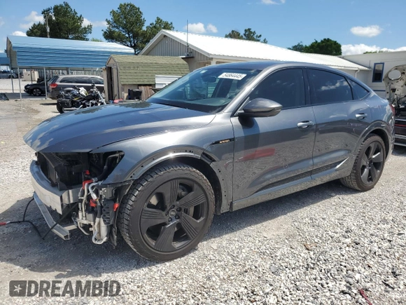 2021 Audi e-tron Sportback S line Premium Plus z VIN WA12AAGE1MB039861, wystawiony jako Copart lot #54864445 z przebiegiem 22 725 mil mil oraz Szkody całkowita. Historia ofert i sprzedaży dostępna na DreamBid. Obrazek 1.