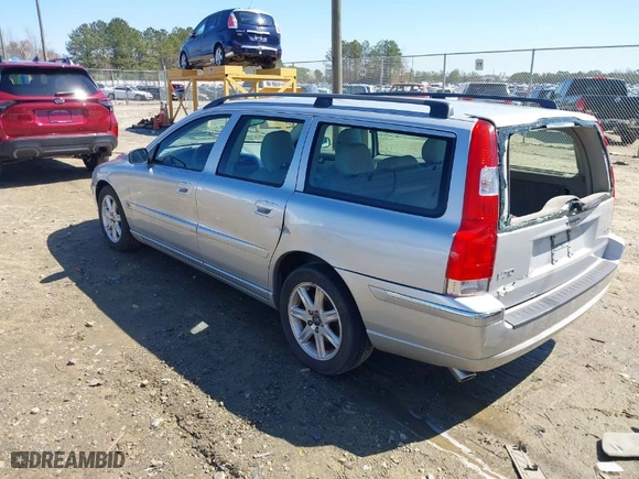 2005 Volvo V70 with VIN YV1SW592052486307, listed as a IAAI auction lot 41763897 with 171,207 mi miles. Bid and sale history available at carsss.com. Image 3.