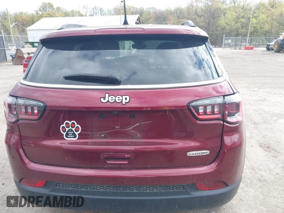 2022 Jeep Compass Latitude with VIN 3C4NJCBB2NT139933, listed as a IAAI auction lot 41886634 with 28,144 mi miles and . Bid and sale history available at DreamBid. Image 16.