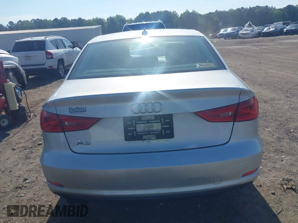 2015 Audi A3 Premium z VIN WAUACGFF3F1005743, wystawiony jako IAAI lot #42099630 z przebiegiem 195 575 mil mil oraz . Historia ofert i sprzedaży dostępna na DreamBid. Obrazek 17.