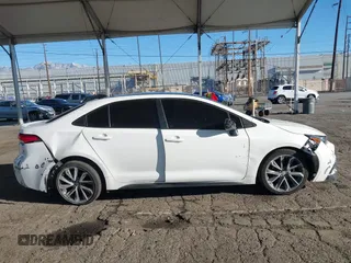 2022 Toyota Corolla SE with VIN 5YFS4MCE7NP118247, listed as a IAAI auction lot 41753956 with 48,220 mi miles. Bid and sale history available at carsss.com. Image 12.