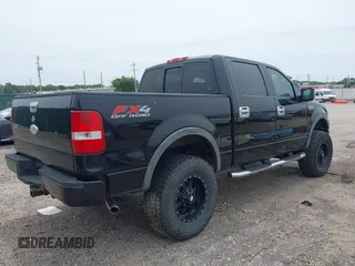 2006 Ford F-150 XLT z VIN 1FTPW14V06FB66713, wystawiony jako IAAI lot #42476916 z przebiegiem 155 509 mil mil oraz . Historia ofert i sprzedaży dostępna na DreamBid. Obrazek 4.