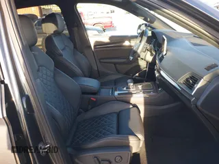 2019 Audi SQ5 Prestige with VIN WA1C4AFY4K2006650, listed as a IAAI auction lot 41668367 with 11,642 mi miles. Bid and sale history available at carsss.com. Image 5.