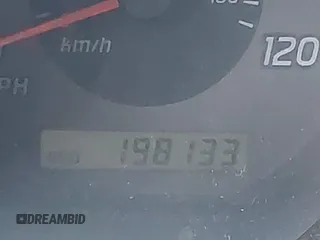 2003 Nissan Xterra SE z VIN 5N1ED28Y93C678020, wystawiony jako IAAI lot #41890021 z przebiegiem 198 133 mil mil oraz . Historia ofert i sprzedaży dostępna na DreamBid. Obrazek 7.