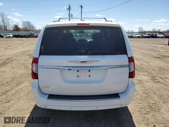 2015 Chrysler Town & Country Touring L with VIN 2C4RC1CG9FR674143, listed as a Copart auction lot 53253525 with 190,348 mi miles and Clean Title. Bid and sale history available at DreamBid. Image 6.