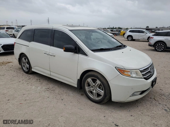 2013 Honda Odyssey Touring with VIN 5FNRL5H92DB074851, listed as a Copart auction lot 51618995 with 165,250 mi miles and Salvage Title. Bid and sale history available at carsss.com. Image 4.