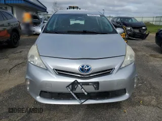 2013 Toyota Prius Two with VIN JTDZN3EU2D3236515, listed as a Copart auction lot 54956395 with 187,446 mi miles and Non Repairable. Bid and sale history available at carsss.com. Image 5.