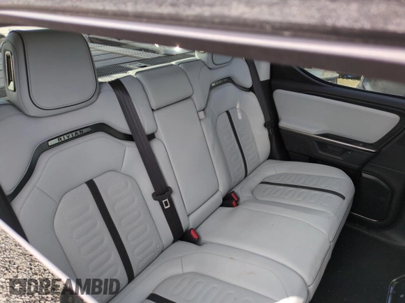 2025 Rivian R1T Adventure z VIN 7FCTGBAA6SN035587, wystawiony jako Copart lot #49142625 z przebiegiem Nie podano mil oraz Szkody całkowita. Historia ofert i sprzedaży dostępna na DreamBid. Obrazek 10.