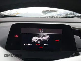 2022 Volkswagen ID.4 Pro S z VIN WVGGNPE26NP036269, wystawiony jako IAAI lot #42279904 z przebiegiem 43 959 mil mil oraz . Historia ofert i sprzedaży dostępna na DreamBid. Obrazek 7.