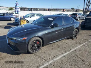 2023 Alfa Romeo Giulia Veloce z VIN ZARFAMBN2P7673614, wystawiony jako Copart lot #88758845 z przebiegiem 60 681 mil mil oraz Szkody całkowita. Historia ofert i sprzedaży dostępna na DreamBid. Obrazek 1.
