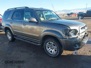 2005 Toyota Sequoia Limited with VIN 5TDBT48A15S242000, listed as a IAAI auction lot 40987837 with 226,121 mi miles and . Bid and sale history available at DreamBid. Image 1.