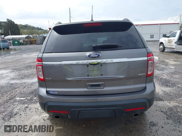 2012 Ford Explorer XLT with VIN 1FMHK8D81CGA54426, listed as a IAAI auction lot 41931005 with 194,501 mi miles and . Bid and sale history available at DreamBid. Image 16.