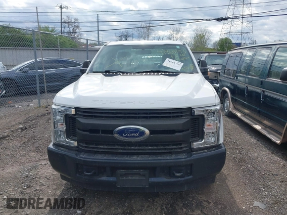 2019 Ford Super Duty F-250 SRW XL with VIN 1FDBF2A67KED43119, listed as a IAAI auction lot 41960793 with 78,028 mi miles. Bid and sale history available at carsss.com. Image 12.
