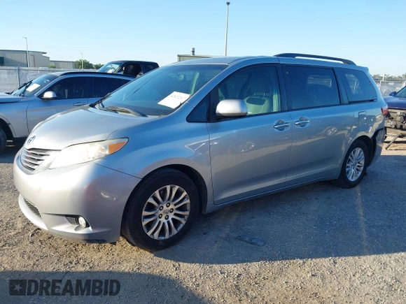 2015 Toyota Sienna XLE with VIN 5TDYK3DC9FS610925, listed as a IAAI auction lot 42022267 with 153,997 mi miles. Bid and sale history available at carsss.com. Image 17.
