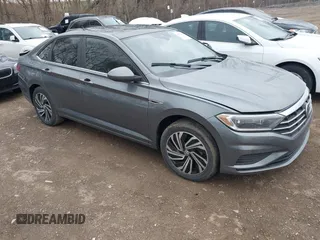 2021 Volkswagen Jetta SEL with VIN 3VWE57BU5MM086681, listed as a IAAI auction lot 41832830 with 37,398 mi miles and . Bid and sale history available at DreamBid. Image 1.