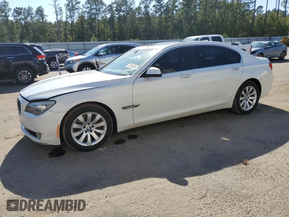 2010 BMW 7 Series 750Li z VIN WBAKB8C5XACY62874, wystawiony jako Copart lot #75656054 z przebiegiem 132 663 mil mil oraz Szkoda całkowita • Salvage title. Historia ofert i sprzedaży dostępna na DreamBid. Obrazek 1.